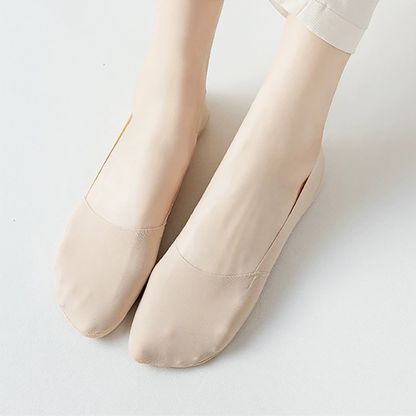 Clara Soft No-Show Socks