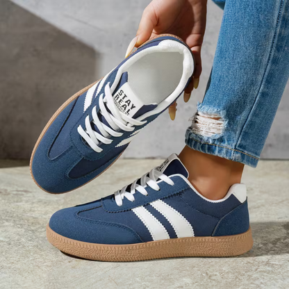 Bella Sneakers