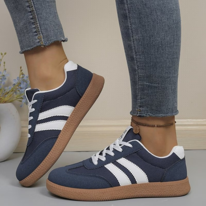 Bella Sneakers