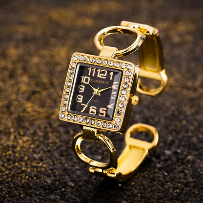 Aveline Gold Watch