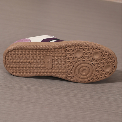 Bella Sneakers