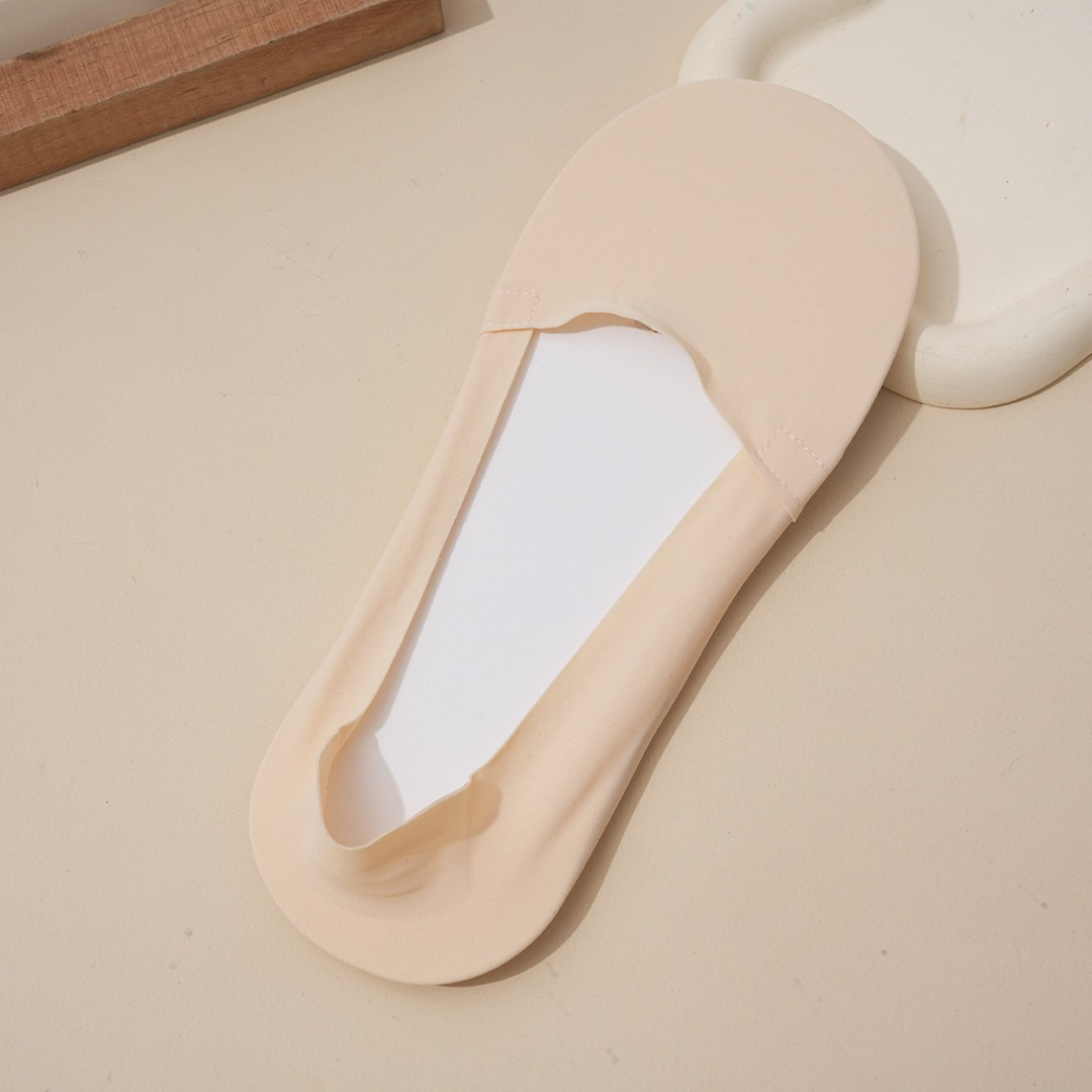 Clara Soft No-Show Socks