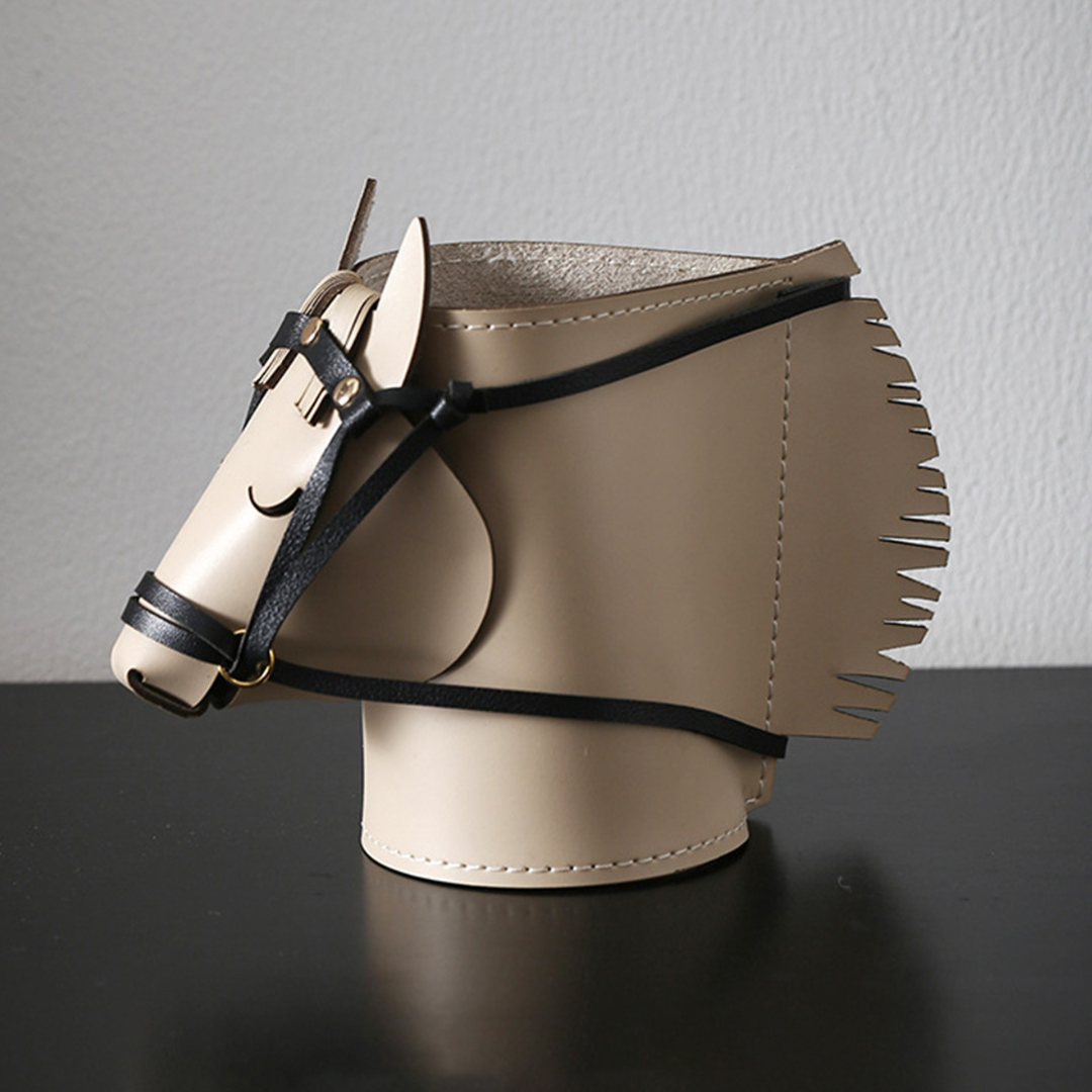 Elarion Horse Desk Organizer