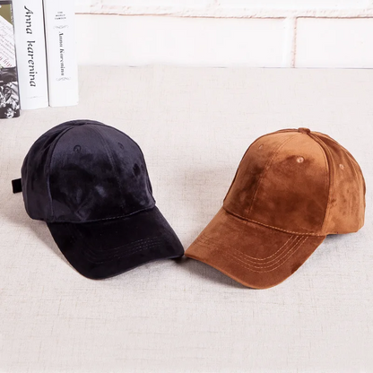 Rysa Velvet Cap
